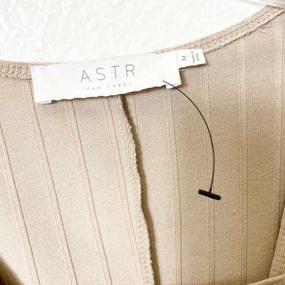 ASTR Ribbed Longsleeve Women Dress Size MEDIUM BRAND NEW - Picture 3 of 4